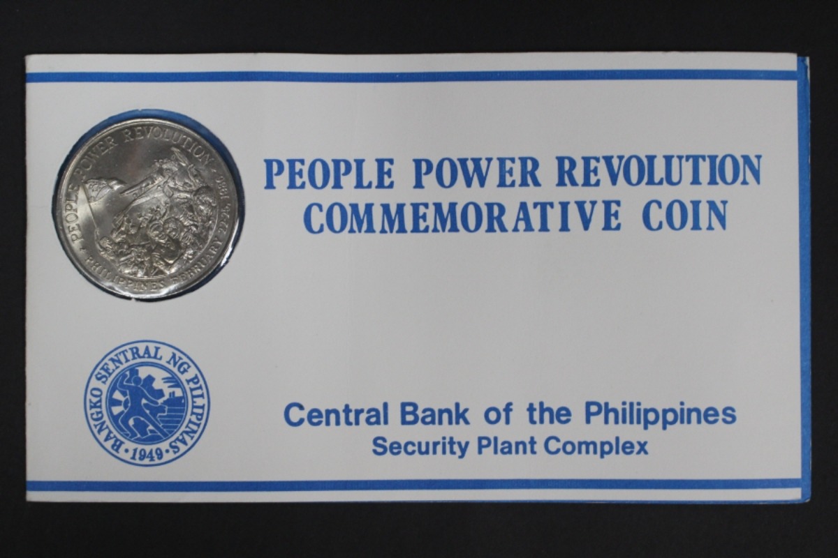 필리핀 1988년 인민 파워 혁명 10페소 기념 주화