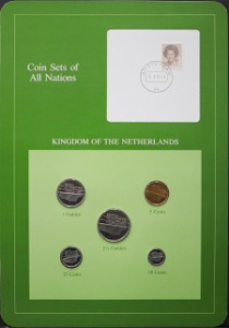 세계의 현행주화 네덜란드 1985년~1987년 5종 미사용 주화 및 우표첩 세트